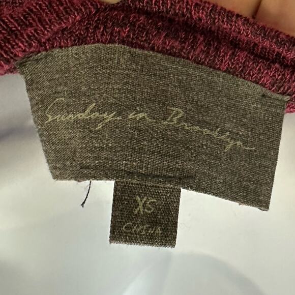 XS ANTHROPOLOGIE Sunday in Brooklyn Twist Front Top, V-Neck, Maroon, Boho - Picture 10 of 11